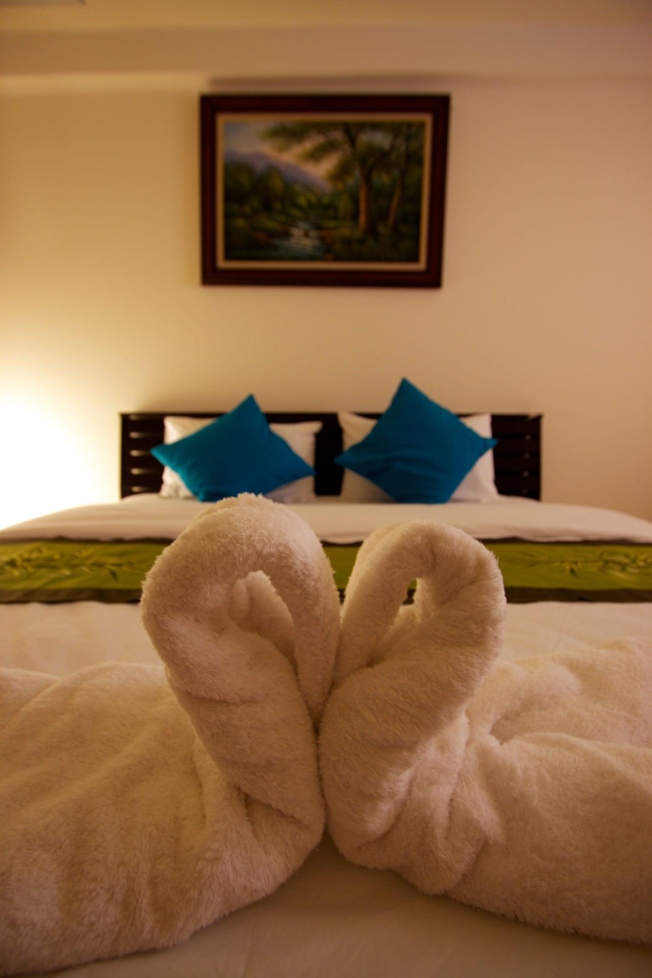 Charn Residence Bangsaen Екстериор снимка