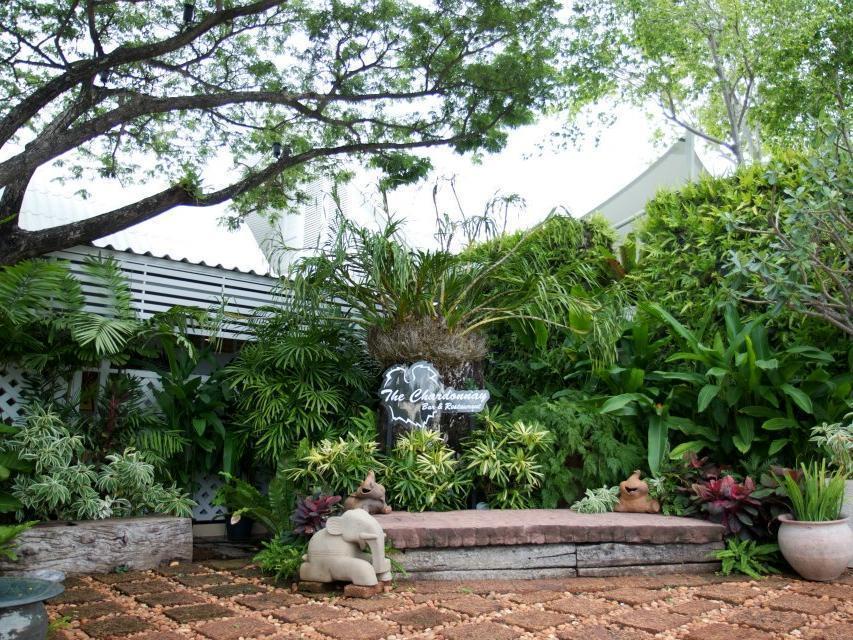 Charn Residence Bangsaen Екстериор снимка